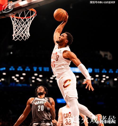 弗拉格上篮打成2+1,错失加罚冲击40分,独行侠仅差1分 弗拉格上篮打成2+1,错失加罚冲击40分,独行侠仅差1分