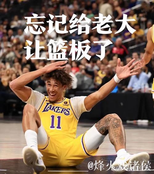 湖人替补焕发活力!海斯崭露头角,范德彪彰显实力,拉拉维亚展现斗志! 湖人替补焕发活力!海斯崭露头角,范德彪彰显实力,拉拉维亚展现斗志!